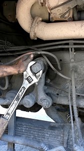 519K views · 5.5K reactions | The whole process of replacing the side-turning joint twist bearing . #mechanic #mechanicsteve #truck #joint #oldschool | Mechanic Steve | Facebook