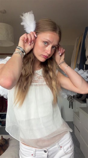 DIY Angel Costume Ideas: Easy Angel Wings & Outfit Inspirations
