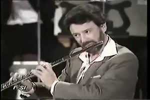 On this day in 1895, at only 45, French violinist/composer Benjamin Godard passed away. Luckily, he's gifted us with one of our favorite little flute pieces, the Opus 116 Suite. Here's a young Sir James at the start of his solo career performing the waltz. #godard #waltz #flute #music #onthisday #rememberwhen | Galway Flute Academy