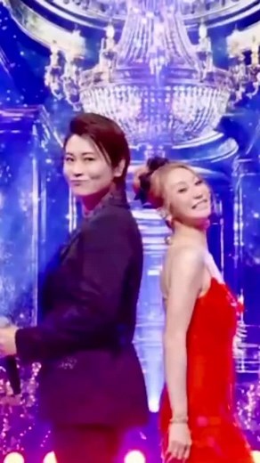 ♡⃛ 広島組員えりりん ♡⃛ on Instagram: "氷川きよしくんとコラボ🥰✨️ このときの衣装もカバーも良かったな〜😚  ︎︎ #倖田來未 #倖田組 #くうちゃん #KODAKUMI #氷川きよし #KIINA #テレビ #TV #音楽好きな人と繋がりたい #FNS #FNS歌謡祭 #コラボ #中森明菜 #TATTO #歌謡曲"