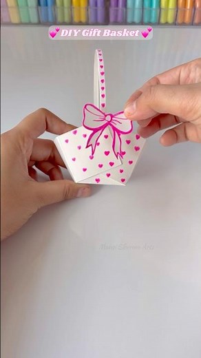 Aesthetic Gift Basket💖🎀🌷#paperbasket #papercraft #easycraftidea #papergiftideas #handmadegifts