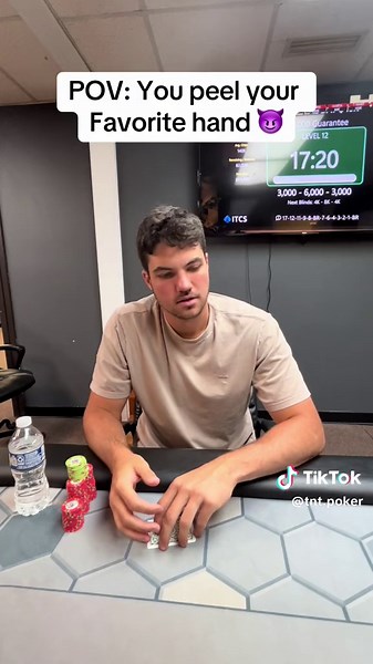 Is 98s your favorite hand as well? 🤔 #skit #funnyvideos #texasholdempoker #poker #onlinepoker #badbeat #pokerskit #pokercoaching #badbeatjackpot