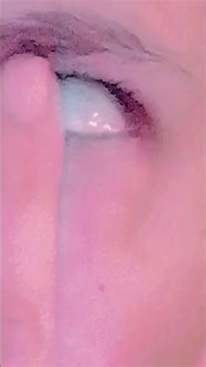 I have brown eyes so when I just did this trend I was amazed that I could do it
