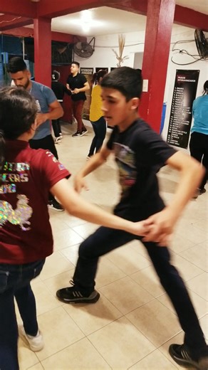 2M views · 79K reactions | Alumnos Que Empezaron Desde Cero (RENATA Y LUISITO) Bailando Cumbia | Evolution Dancer 300 EVD | Facebook