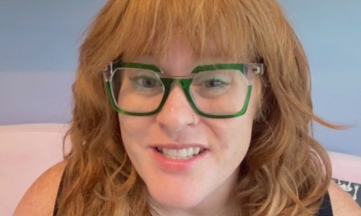 How To Spot A Narcissist With These 9 Behaviors