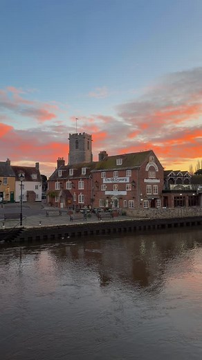 1.2K views · 674 reactions | A magical morning on my return to Dorset, beautiful skies over the River Frome in Wareham 凉 #sunrisesky #dorset #riverfrome | Jack Lodge Photography | Facebook