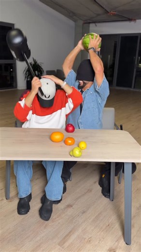 HakobHakobyanArmenHovhannisyan on Instagram: "ԽԱՂՈՒՄ ԵՆՔ ՈՎ ՇՈւՏ 😂"