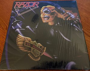 Razor - Evil Invaders