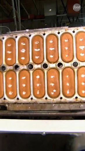 49K views · 835 reactions | There's no way Twinkies used to be banana flavored!! 來 #Unwrapped | Food Network | Facebook