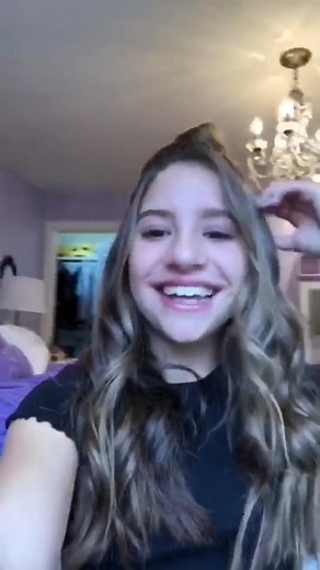 @Mackenzie Ziegler #oldmusically #musically