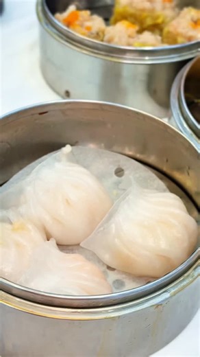 🥢✨ It’s 2026. Let’s do dim sum! 🥟 Start the year right with weekend push cart dim sum at Fung’s Kitchen — served hot and fresh every Saturday & Sunday from 10:30am to 3:00pm. From classic har gow and siu mai to roast duck and egg tarts, this is how weekends are meant to be done. 🚨 First come, first served — come early, bring the whole table. 📍 Fung’s Kitchen 7320 Southwest Fwy No. 115, Houston, TX 77074 📞 (713) 779-2288 A new year, the same beloved Cantonese tradition. 🧧 #FungsKitchen #Dim