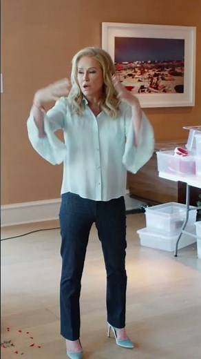 Kathy Hilton's Christmas Crafting Is No Joke 🎄