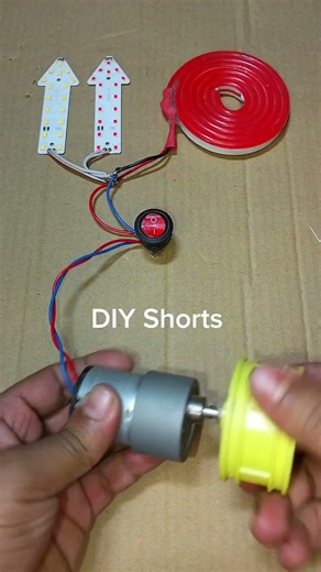Rope Turning Gear Motor Generator Powering Into Two LED Light and Neon Strip Light #dcmotor #shorts