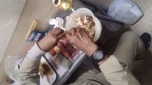 Prison inmate hosts viral cooking show from his cell