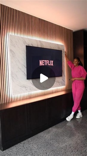 Ashley Dixon | Decor, DIY, Cleaning & Organization Expert on Instagram: "This is the easiest DIY slatwall you’ll ever do. If you are not super DIY inclined you can still do this project. To be sent everything I used Comment WOOD below 👇🏽 Nails and screws will hold this up, if it’s high traffic or things hanging on it glue would be good to use. I’ve seen these cut with a jigsaw though a miter saw makes this much easier. Aside from cuts (which you may not have a lot of depending on wall height),