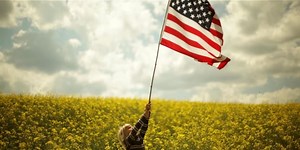 Live 5 WCSC airing national anthem daily