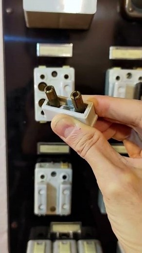 Vintage French fuse box (4 - Electricity Distribution)