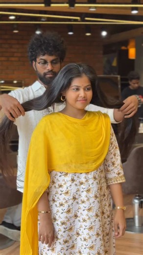 Thedoctor on Instagram: "Long textured layers with bangs ✨ . . . . . . . . #hairstyle #hairstyles #hairdresser #vurvesalon #hairbrained #vairal #post #insta #good #lookbook #vairalvideo #reels #song"