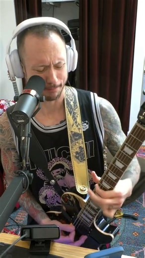 mAtT hEaFy DoEsN’t KnOw MuSiC tHeOrY aNd IsN’t ClAsSiCaLlY tRaInEd