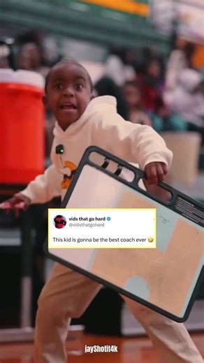 “HE’S SCARED TO GET THE REBOUND” 😭 (@jayShotit4k, @Coach Christopher Bess ) #basketball #sports #wholesome #bball #coach