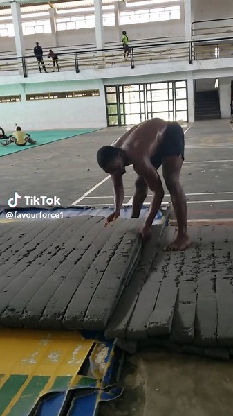 Understanding Power Dynamics in Force Scenes