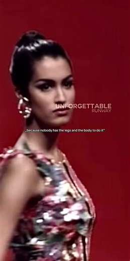 90s Fashion Model Walks: Yasmeen Ghauri Inspiration