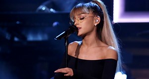 Ariana Grande Performs ‘Jason’s Song (Gave It Away)’ For First Time on ‘The Tonight Show’ – WATCH!