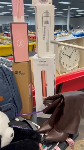 Where Ya Bin Carmia | Get ready, WYB shoppers! 🔥 A fresh $10 Friday restock is hitting the bins tomorrow! Doors open at 8am, see you then! 🛍️🎉 Address📍 1281... | Instagram