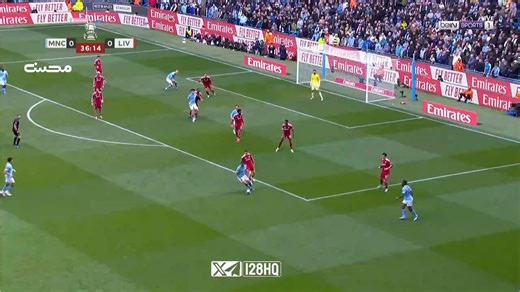 Araujo is better than Van Dijk in 2026What was the reason for this foul in the penalty box?Van Dijk is washed https://t.co/F1WruX80Ns