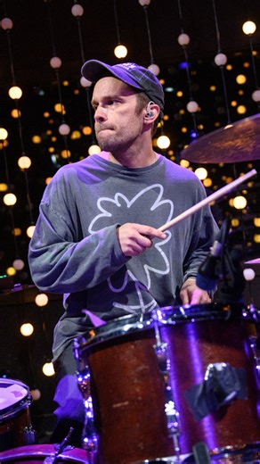 KEXP on Instagram: "sunking #LiveonKEXP | Seattle-born outfit @sunkingexperiment take listeners on a kaleidoscopic trip with their latest release 'I DON'T LIKE MY TELEPHONE'. In-studio with host Noel Brass Jr. (@lovestuntman), the band demonstrate their exceptional blend of jazz, hip-hop, jungle, and trip-hop with a performance of "TAP WATER" and more. Watch the full listener-powered Live on KEXP session at the link in our bio. 📸: thumbnail image by @bradharv"