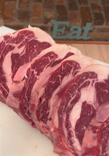 Breaking Down a Beef Rib Roast for Delicious Meals