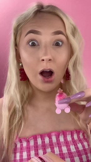 21makeupaddictions on TikTok