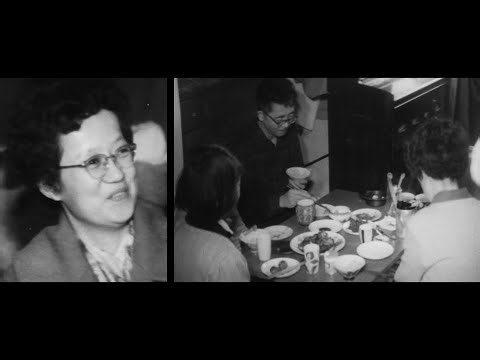 [Showa Japan] The Tagami family of four living in a four-and-a-half-tatami room! People rush to e...