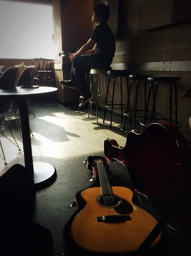 Martin Guitar OMとOOO（トリプルオー）の差。 13mmが作り出す音色 | 音楽で生きていく。