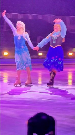 “Let It Go” – Anna, Elsa & Olaf at Disney On Ice ❄️⛸️☃️