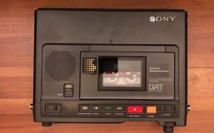 SONY隨身扛--聲音超越中價位CD座機的好機器！——MD Talkman 番外