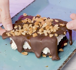 1.8M views · 5.6K reactions | No Fancy Skills Needed! These DIY Desserts Are So Simple To Make | Transformazing | Facebook