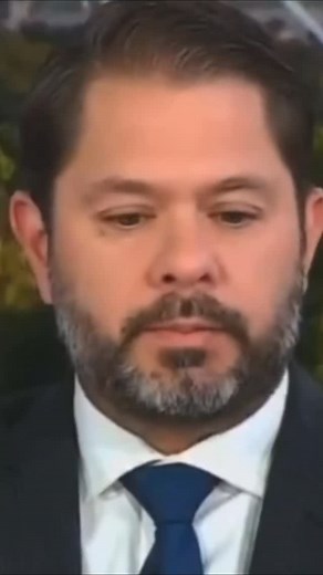 4.2K views · 6K reactions | Senador de EEUU tilda de repugnante bombardeos de Trump en el Caribe | Gregory Alvarado | Facebook