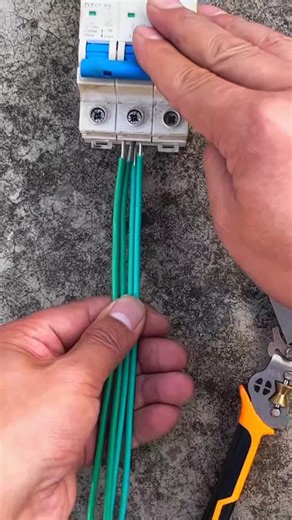 Essential Electrical Work Tips for Electricians