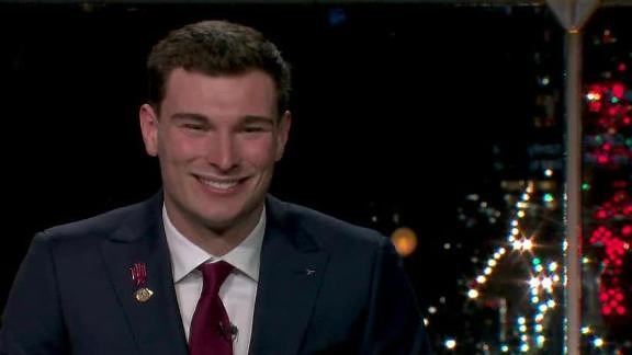 Heisman winner Fernando Mendoza delivers emotional speech