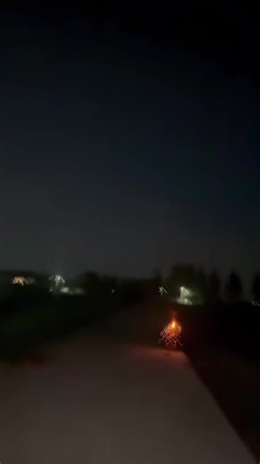 108K views · 1.6K reactions | 8 Inch 100Shots +1.2 Inch 168 Shots Firework Fan Cake #pyro #fireworks #4thofJuly #pyrography #fireworksdisplay | Firework Cloud | Facebook