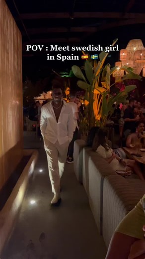 Meeting Swedish Girls in Spain: A Nightclub POV Experience