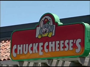 90s Nostalgia at Chuck E. Cheese: A Fun Experience