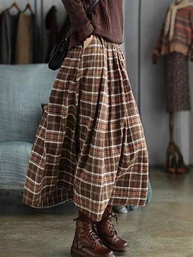 Spring And Summer New Retro Plaid Skirt, Brown High-Waist Flare Skirt, Mid-Length Forest-Style Versatile Skirt, Slim-Fitting And Hip-Covering. Features A Retro Plaid Design, Breathable And Skin-Friendly While Maintaining Its Shape. Suitable For Work And Daily Occasions, It Is A Versatile Piece That Enhances The Quality Of Your Spring And Summer Wardrobe. | SHEIN