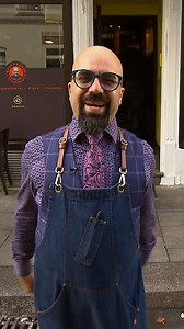 Caramba! Feuriger Wochenauftakt im Portugiesenviertel in Hamburg. Gastgeber Franco lockt erneut mit seiner Erlebnisgastronomie ins "Casa Franco".😁 #Clip #MeinLokalDeinLokal | Mein Lokal, Dein Lokal