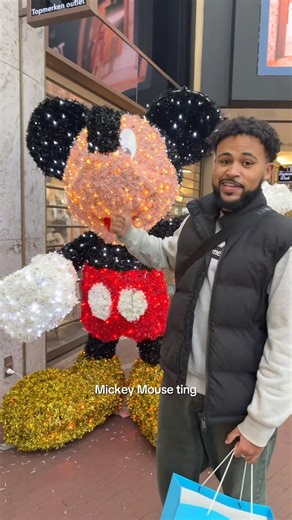 I paid Mickey Mouse for a cameo 🐭 #drumandbass #newmusic #dnb #musician #emporiomusic