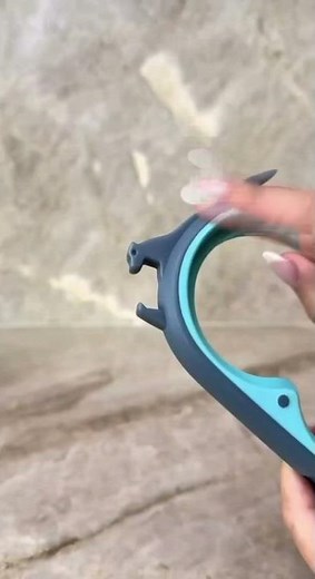This Can Opener Does EVERYTHING! 🤯🥫 | Amazon Kitchen Gadget #shorts