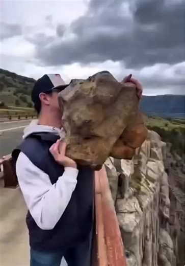 If you’re not at Molecule this December… where are you really?🎄 #molecule #bar #restaurant #luxury #happyholidays