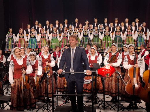 Zespół Mazowsze wystąpił w Białobrzegach z koncertem jubileuszowym. Wspaniałe widowisko. Zobaczcie zdjęcia