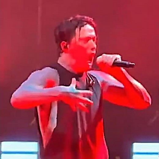 Ronnie Radke/Falling In Reverse performing "Popular Monster" on God Is A Weapon tour, 10/2025